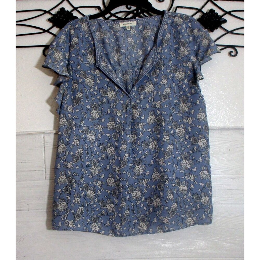 Max Studio Women's Top Size M Short Sleeve Blue Floral Round Neck